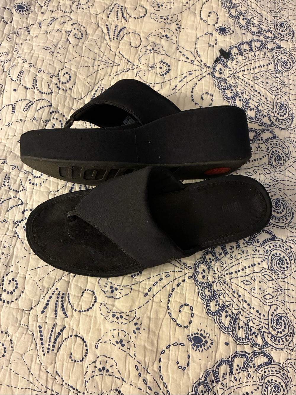 Fitflop Black Platform Slide Sandals - size 8